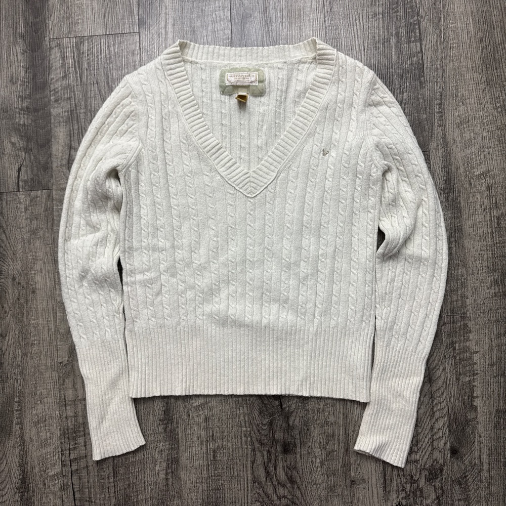 Vintage American Eagle Cable Knit Angora Wool Blend V Neck Sweater Coquette